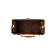 Solid Antique Brass Hardware &amp; Heavy-Duty Dual Zipper Detail on Texel Full-Grain Leather Weekender Bag for Kvinner