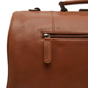 Texel Full-Grain Leather Weekender Bag for Kvinner - Structured Side Profile Showing Gusset Depth &amp; Expansion Capacity