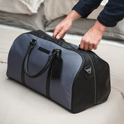 Tornio Full-Grain Leather Weekender Bag for Kvinner - Structured Side Profile Showing Gusset Depth &amp; Expansion Capacity