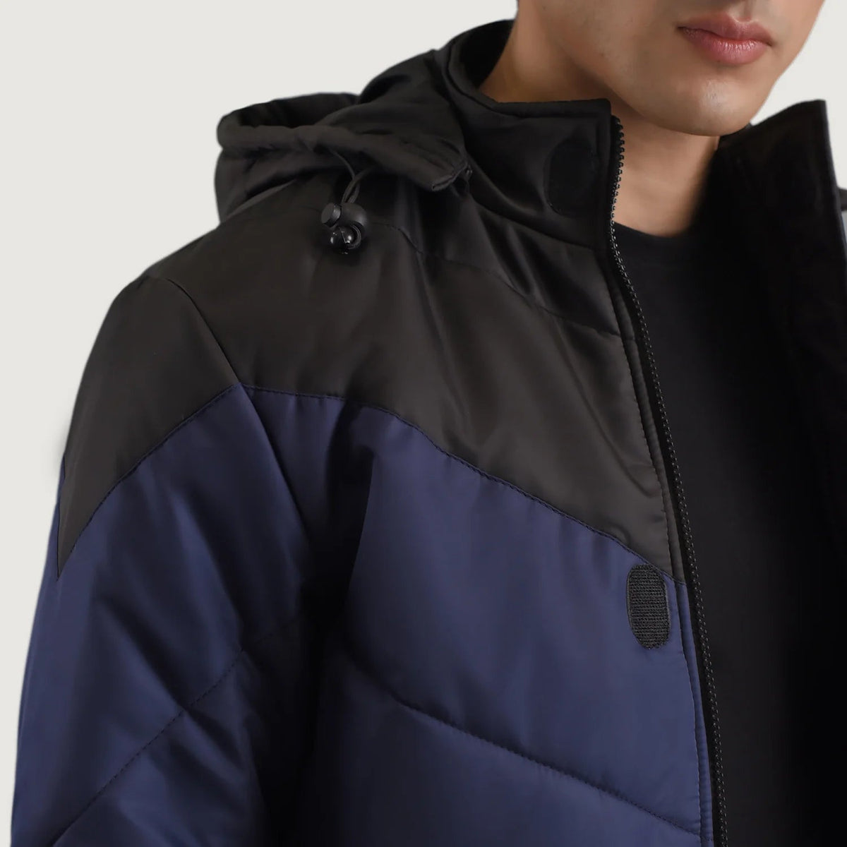 
Interior View Showing Quilted Viscose Lining & Dual Inside Utility Storage Pockets