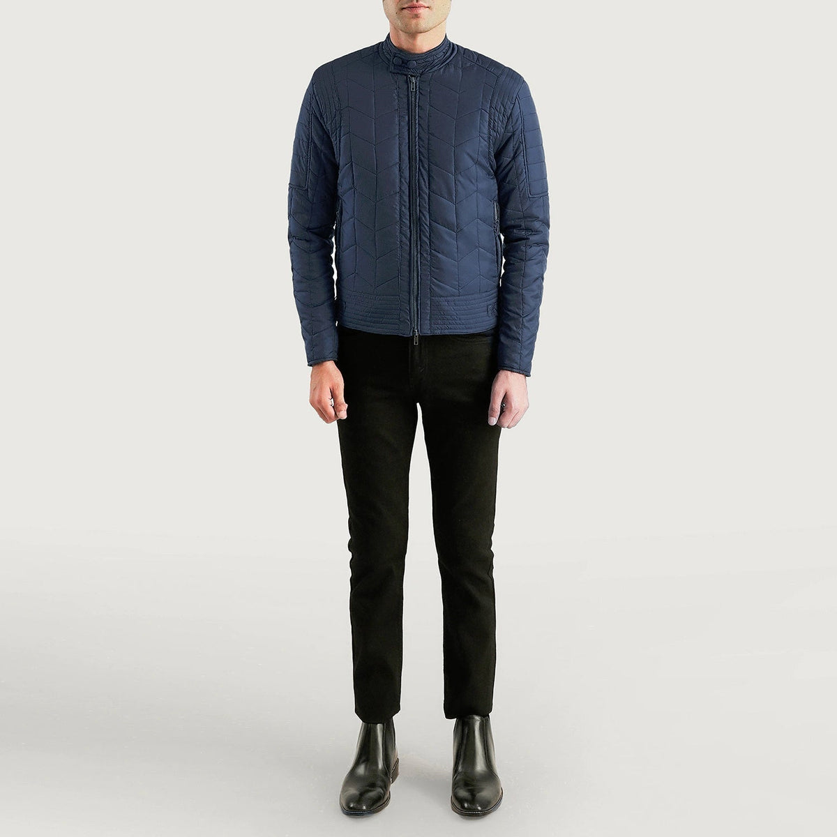 Close-Up Detail of Snap Button Band &amp; Zipper Hardware on Men's Nyle Quilted Windbreaker Skinnjakke for Herre
