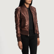 Women's Reida Maroon Bomberjakke i Skinn for Kvinner - Lateral Side Profile View Showing Sleeve Cut &amp; Athletic Taper Fit
