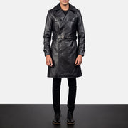Men's Royson Svart Leather Duster Skinnkåpe for Herre in Black Cowhide Leather - Front Profile View &amp; Tailored Silhouette | Buy Online