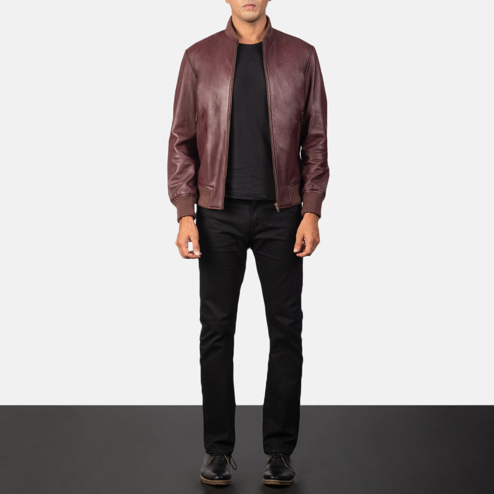 Men's Shane Maroon Bomberjakke i Skinn for Herre - Lateral Side Profile View Showing Sleeve Cut &amp; Athletic Taper Fit