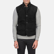 Close-Up Detail of Notch with removable throat latch &amp; Button Hardware on Men's Tony Svart Suede Vest for Herre
