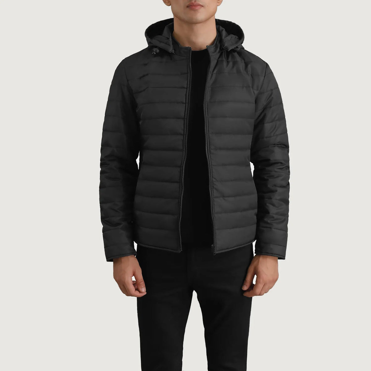 Tyler Svart Hooded Puffer Skinnjakke for Herre in Black Full-Grain Leather - Front Profile View &amp; Tailored Silhouette | Buy Online