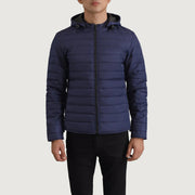 Close-Up Detail of Classic Collar &amp; Zipper Hardware on Tyler Blue Hooded Puffer Skinnjakke for Herre
