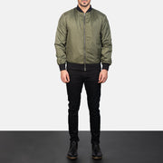 Men's Zack Green Bomberjakke i Skinn for Herre - Lateral Side Profile View Showing Sleeve Cut &amp; Athletic Taper Fit